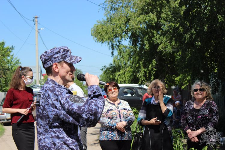 Росгвардейцы поздравили со столетним юбилеем ветерана Великой Отечественной войны Павла Александровича Красноперова (Видео)