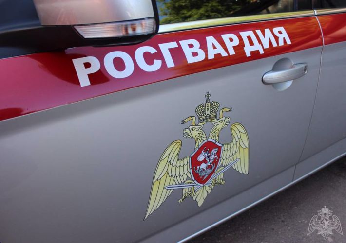 В г. Маркс сотрудники Росгвардии совместно с сотрудниками полиции пресекли драку в кафе