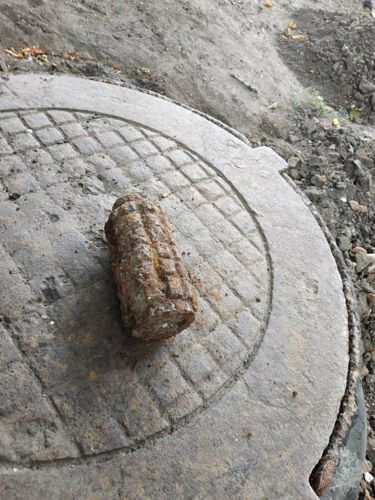 В Саратове взрывотехники саратовского ОМОН Росгвардии обследовали найденный корпус от мины времен Великой отечественной войны