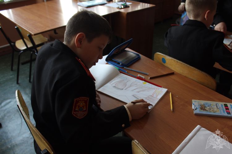 В Управлении Росгвардии по Саратовской области подвели итоги конкурса, посвященного Дню космонавтики