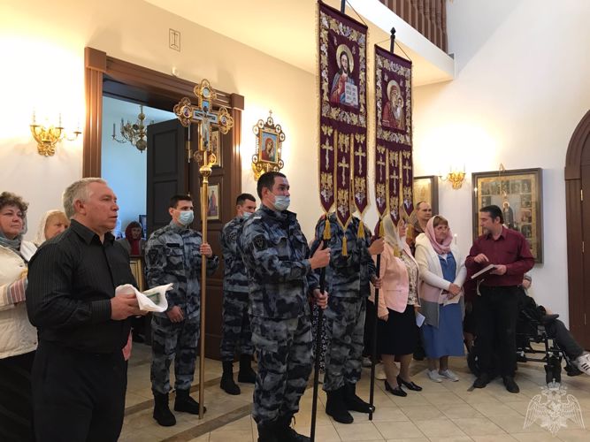 Саратовские росгвардейцы отметили день памяти покровителя русского воинства Святого Великомученика Георгия Победоносца