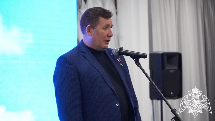 Герой России Александр Янклович, сотрудники Росгвардии и ветераны войск правопорядка почтили память бойцов, погибших в годы локальных войн
