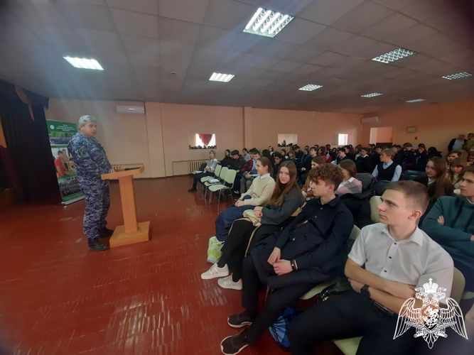 В Саратове сотрудники Росгвардии провели цикл мероприятий, посвящённых Сталинградской битве и снятию блокады Ленинграда