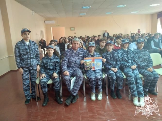 В Саратове сотрудники Росгвардии провели цикл мероприятий, посвящённых Сталинградской битве и снятию блокады Ленинграда