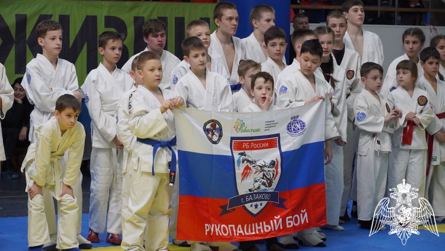 В Саратове начальник территориального управления Росгвардии посетил областной турнир по рукопашному бою