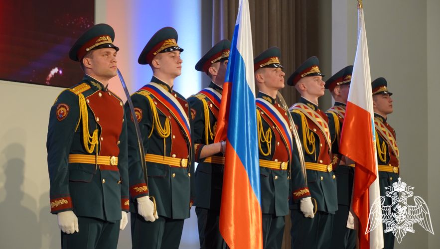 Губернатор Саратовской области вручил государственные награды сотрудникам Росгвардии