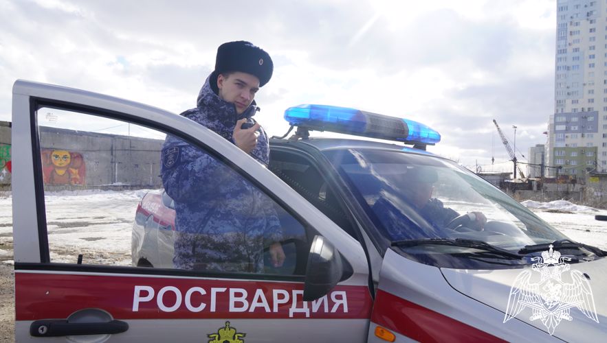 В Саратове сотрудники Росгвардии задержали гражданина, находившегося в  розыске
