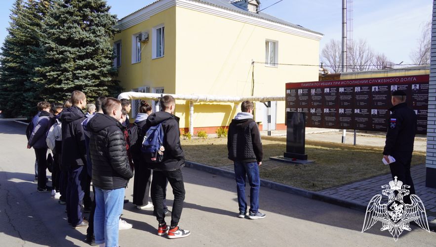 В Саратове сотрудники ОМОН «Патриот» присоединились к всероссийской акции  «Дни Росгвардии»