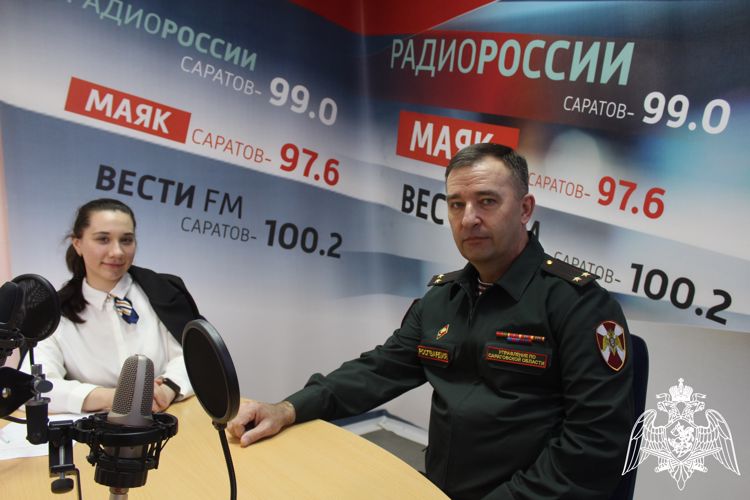 В преддверии Дня войск национальной гвардии России офицер Росгвардии стал гостем эфира Радио-Маяк и Вести FM