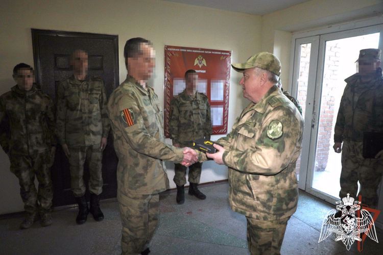 Генерал-полковник Виктор Стригунов проверил организацию службы подразделений Росгвардии в ДНР