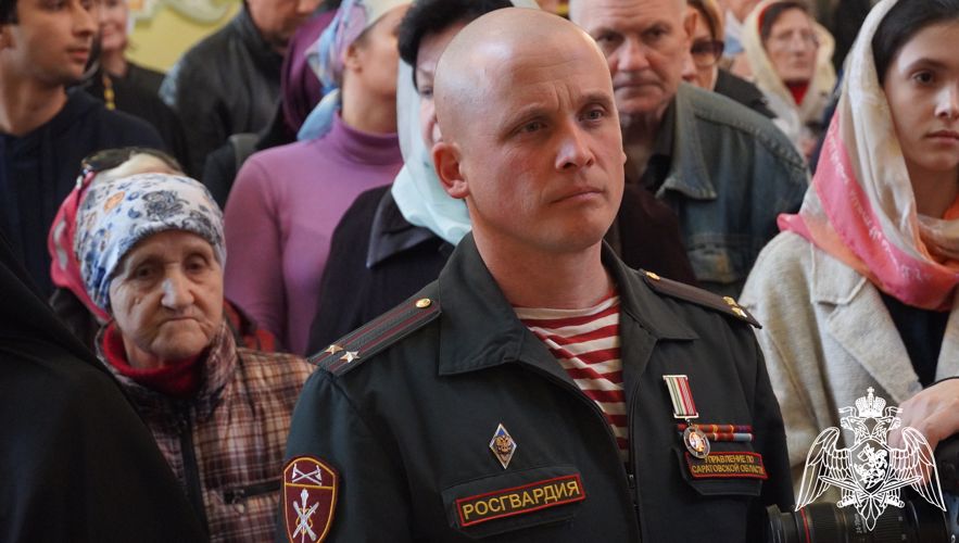 В Саратове Росгвардия обеспечивает правопорядок во время проведения торжественных мероприятий, посвящённых светлому празднику Пасхи