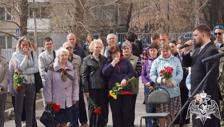 В Саратове  открыли мемориальную доску погибшему военнослужащему Росгвардии