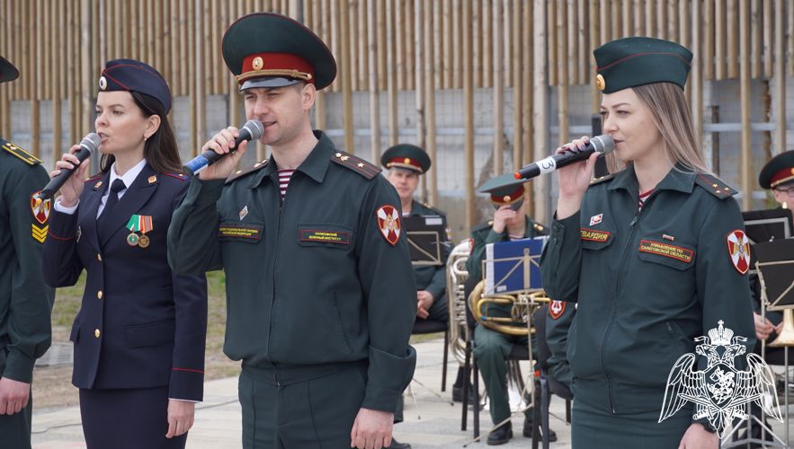 Управление Росгвардии по Саратовской области организовали праздничный концерт, посвященный Дню космонавтики (видео)