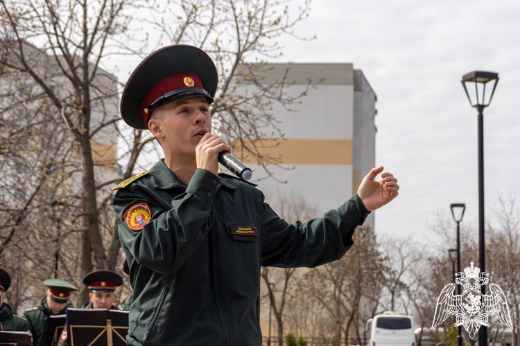 В преддверии Дня космонавтики Росгвардейцы провели концерты (видео)