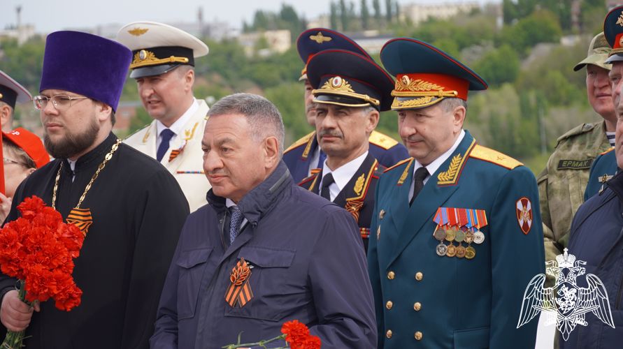 В Саратове руководство территориального Управления приняло участие в церемонии возложении цветов к Вечному огню в Парке Победы