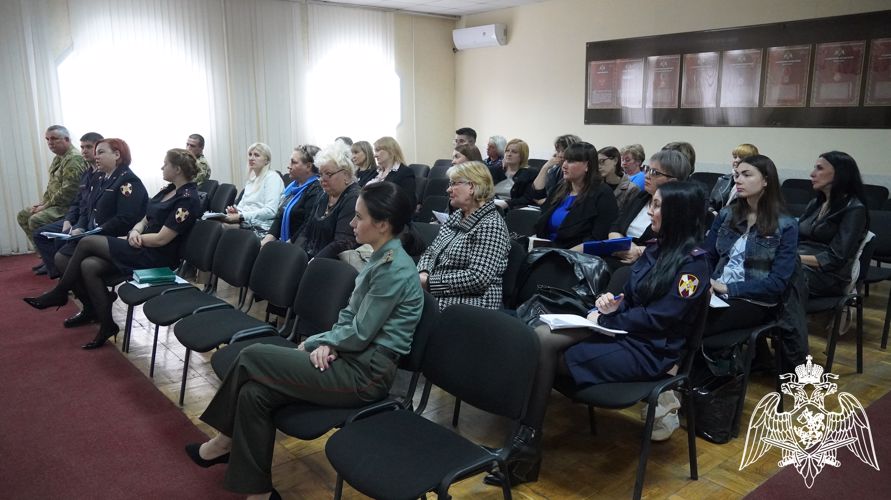 В Саратове состоялся учебно-методический сбор с военнослужащими, сотрудниками и работниками правовых подразделений