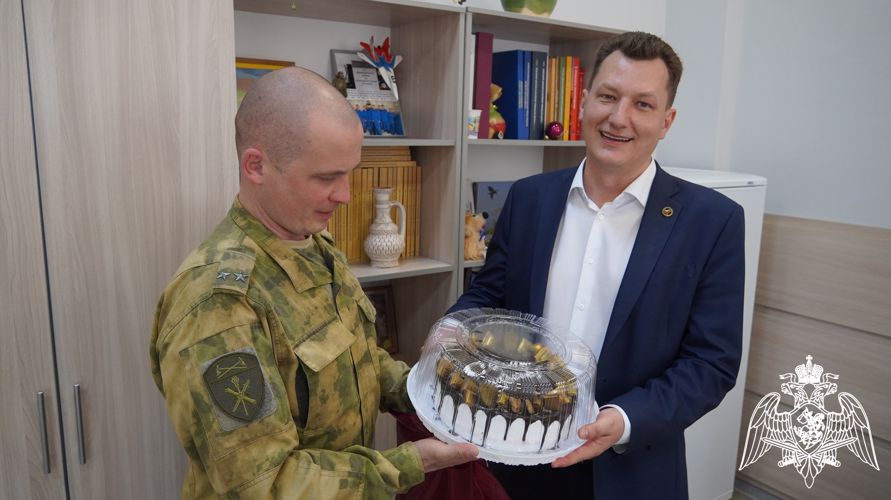 В Саратове офицеры Росгвардии посетили исторический парк «Россия-Моя история»