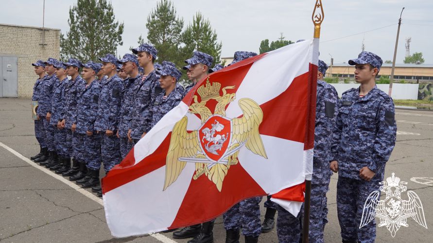 В Саратове военнослужащие территориального управления Росгвардии встретились с будущими солдатами срочной службы