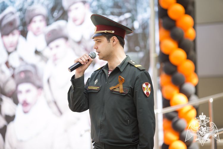 Саратовские Росгвардейцы приняли участие в праздничном концерте для ветеранов и инвалидов