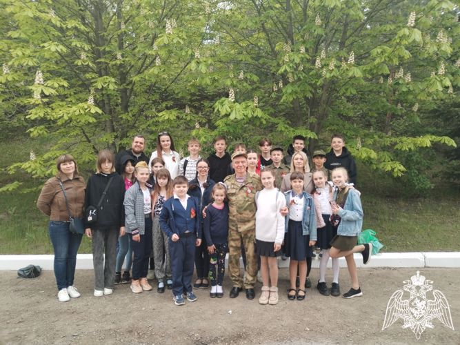 В Саратове ветераны войск правопорядка совместно с воспитанниками «Гвардейской смены» и учащимися школ провели цикл патриотических мероприятий, посвящённых Дню Победы