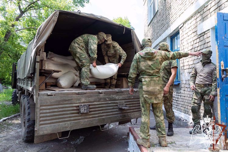 Росгвардия доставила гуманитарный груз для переселенцев в ЛНР