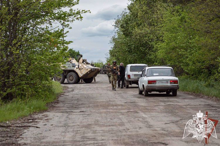 Росгвардия показала кадры служебно-боевой деятельности подразделений в ЛНР (видео)