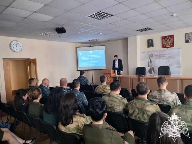 В Управлении Росгвардии по Саратовской области состоялась встреча с представителем общества «Знание»