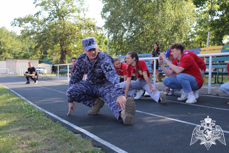 В Саратове продолжается акция «Каникулы с Росгвардией»