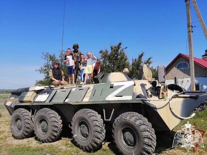Росгвардейцы отремонтировали детский сад в Запорожской области, пострадавший от обстрелов боевиков