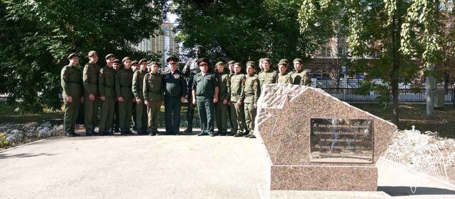 В Саратове ветераны войск правопорядка присоединились к ведомственной акции «Росгвардия Гид»