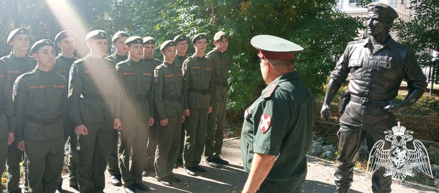 В Саратове ветераны войск правопорядка присоединились к ведомственной акции  «Росгвардия  Гид» 