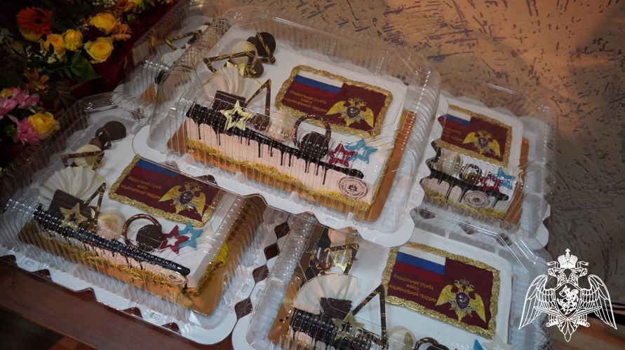В Саратовской области сотрудники Росгвардии приняли участие в концерте по случаю Международного Дня пожилых людей