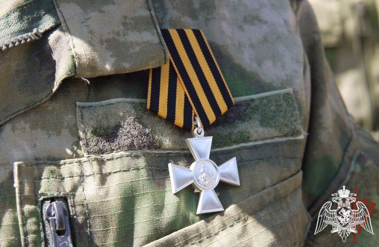 Более двухсот росгвардейцев получили награды в ЛНР