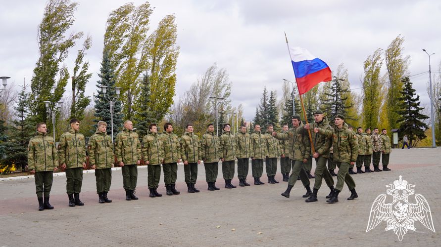 В Саратове воспитанники «Гвардейской смены» приняли кадетскую клятву