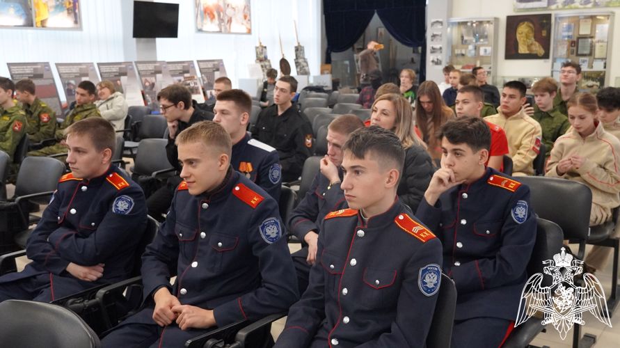 В Саратове сотрудники Росгвардии приняли участие в проекте «Время первых»