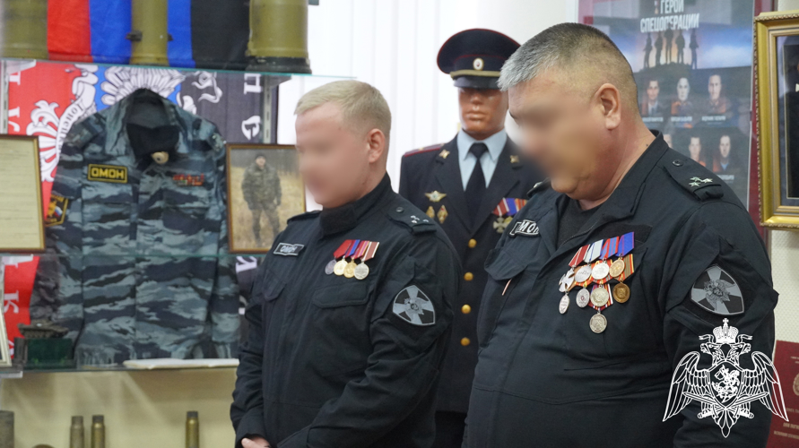 Саратовские росгвардейцы стали почётными гостями памятного мероприятия ко Дню Героев Отечества