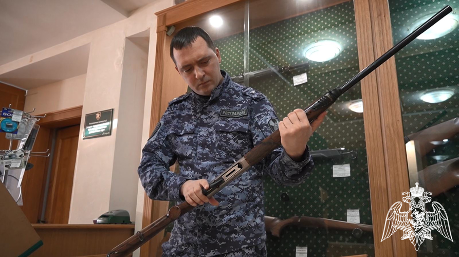 В Саратовской области профессиональный праздник отмечают представители ЛРР и ГК Росгвардии