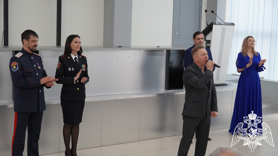 В Саратове прошло торжественное мероприятие, приуроченное к 55-й годовщине ЛРР и ГК Росгвардии
