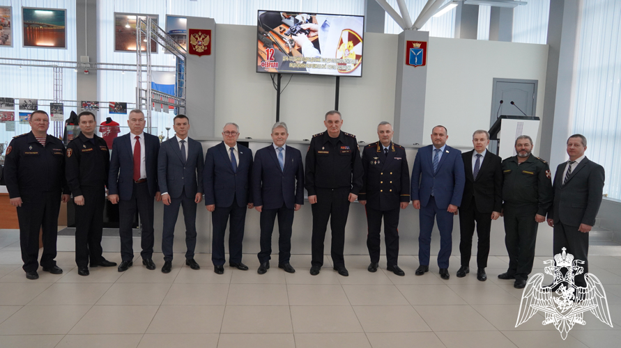 В Саратове прошло торжественное мероприятие, приуроченное к 55-й годовщине ЛРР и ГК Росгвардии