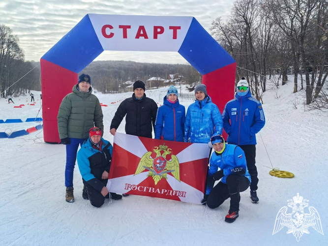 Саратовские росгвардейцы стали победителями по служебному двоеборью