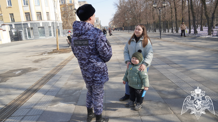 В Саратове сотрудники Росгвардии приняли участие в ведомственной акции «Дни Росгвардии»