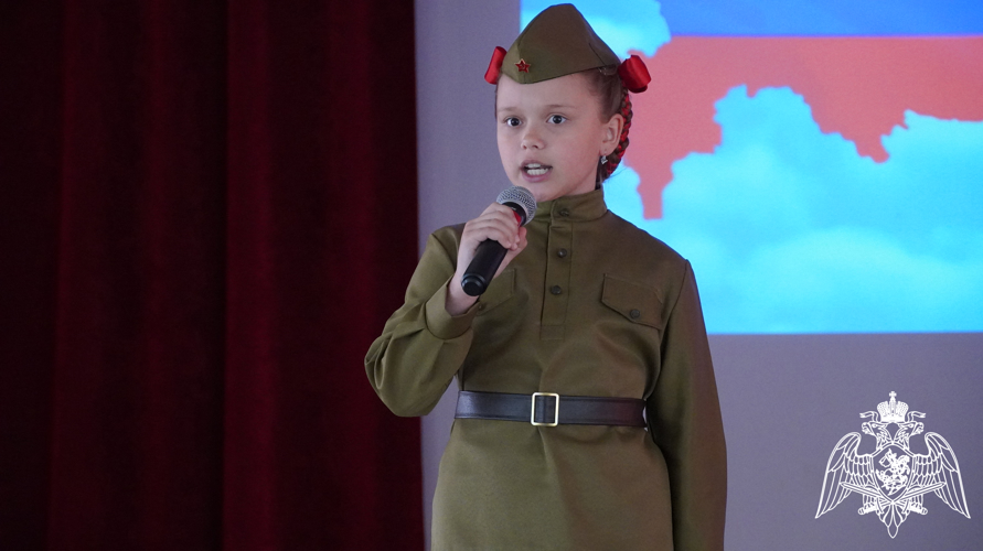 В Саратове сотрудники Росгвардии стали членами жюри на фестивале-конкурсе патриотической песни