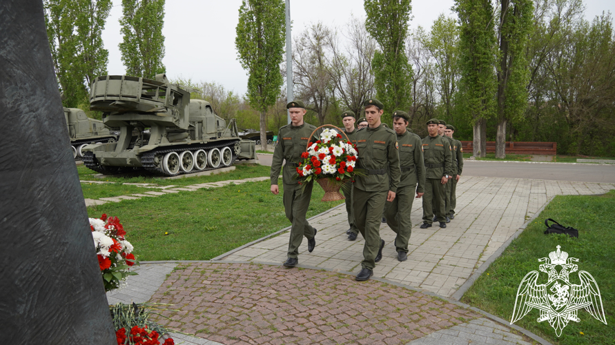 В Саратове воспитанники «Гвардейской смены» почтили память жертв аварии на атомной станции