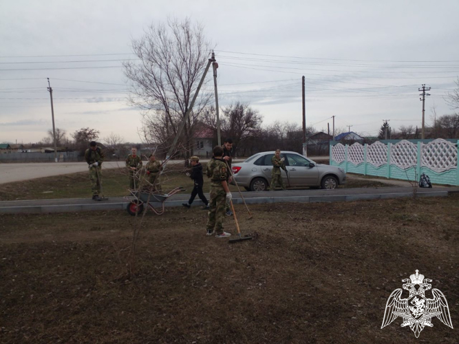 В Саратове воспитанники «Гвардейской смены» присоединились к акции «Добрые дела с Росгвардией»