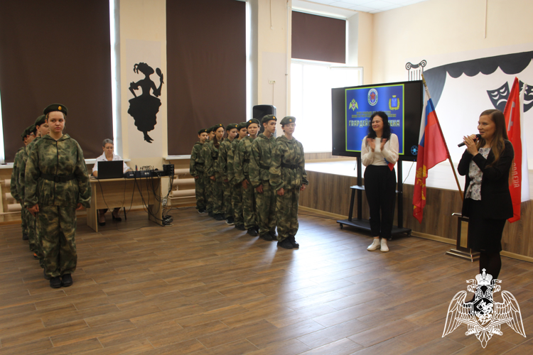 В Саратове состоялось открытие новой группы детско-юношеского военно-патриотического движения «Гвардейская смена»