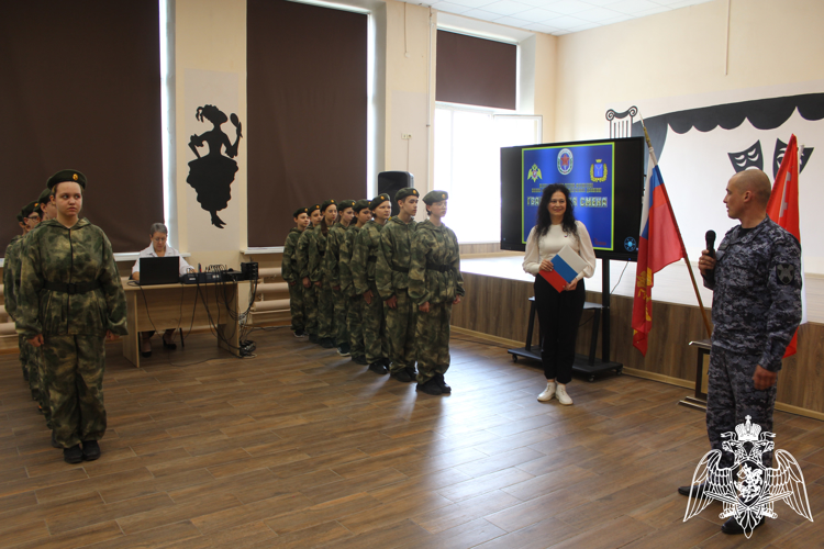 В Саратове состоялось открытие новой группы детско-юношеского военно-патриотического движения «Гвардейская смена»