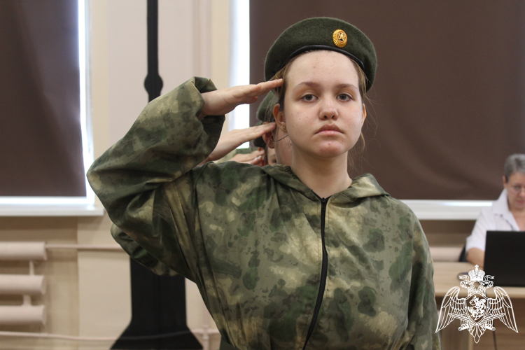 В Саратове состоялось открытие новой группы детско-юношеского военно-патриотического движения «Гвардейская смена»