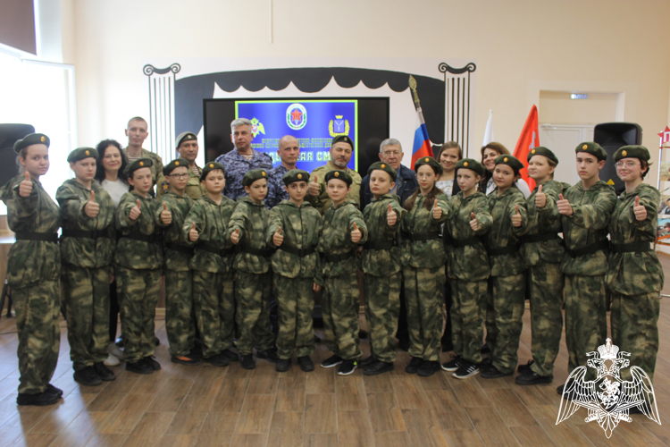 В Саратове состоялось открытие новой группы детско-юношеского военно-патриотического движения «Гвардейская смена»