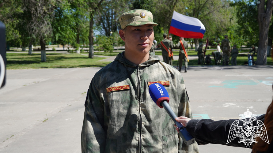 Военно-спортивная игра «Гвардейская тропа» с воспитанниками «Гвардейской смены» стартовала в Саратовской области