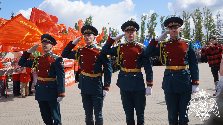 В Саратове руководство территориального Управления приняло участие в церемонии возложении цветов к Вечному огню в парке Победы